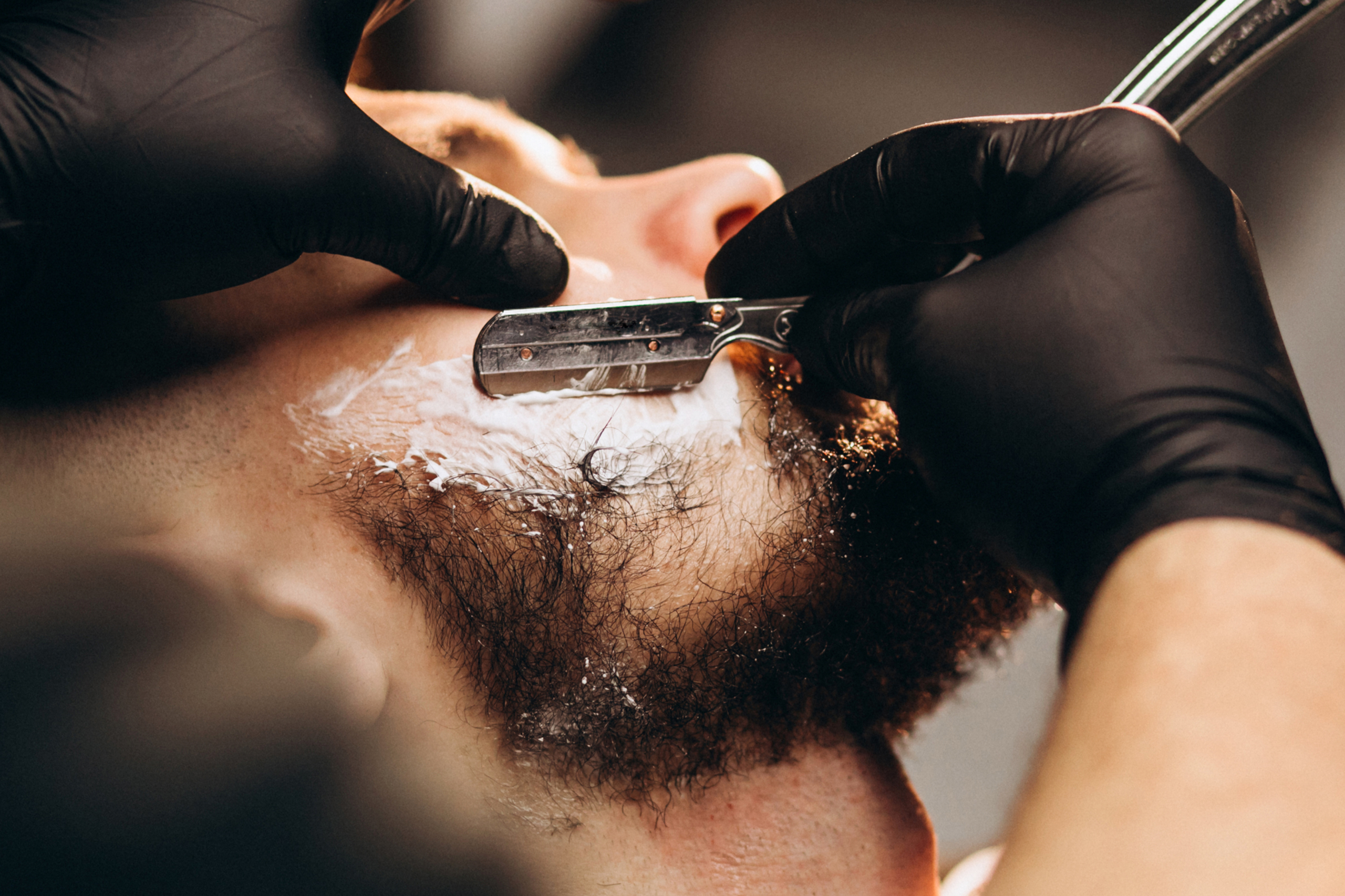Scopri tutta la nostra selezione di prodotti da Barberia! Prenditi cura della tua barba con prodotti professionali per barbiere. La scelta dei nostri prodotti è sempre in crescita, e i nostri prezzi sono sempre super convenienti.